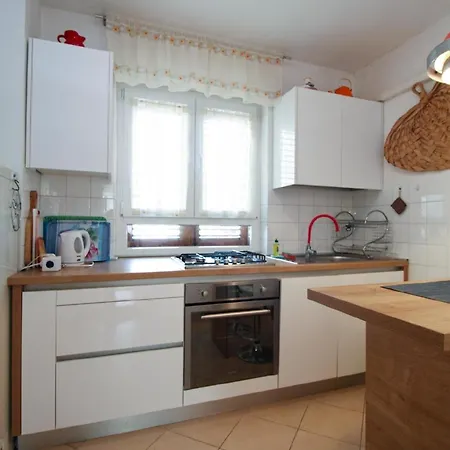 Apartment Fuer 4 Personen Ca 76 Qm In Banjole, Istrien Istrische Riviera